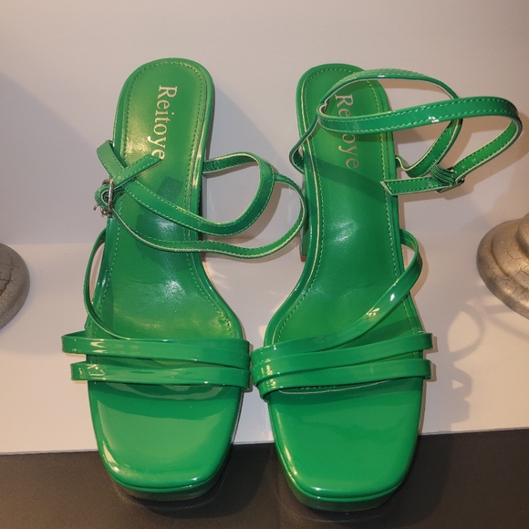 🌟 Green chunky platform heel sandals size 9 - Picture 4 of 8